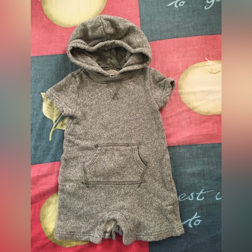 BabyGap heavy hoody with pocket
